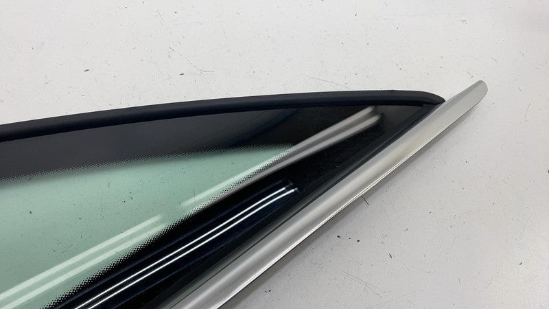 18519629 ⭕ 2022 EQS 450+ V297 Rear Driver Side Quarter Fixed Door Window Glass Left LH