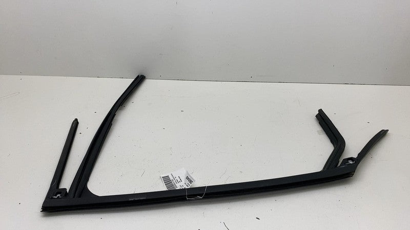 LJ8B-R25824-AE ⭕ 21-24 Ford Mustang Mach-E Rear Right Door Window Rubber Seal RH LJ8B-R25824-AE