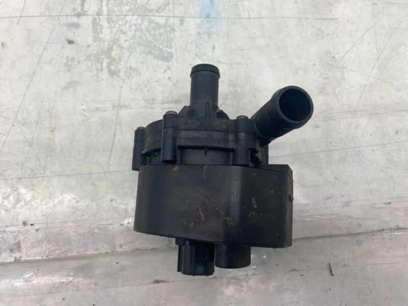 2016-2020 Tesla Model S X Cooling System Auxiliary Water Coolant Pump FWD Assy