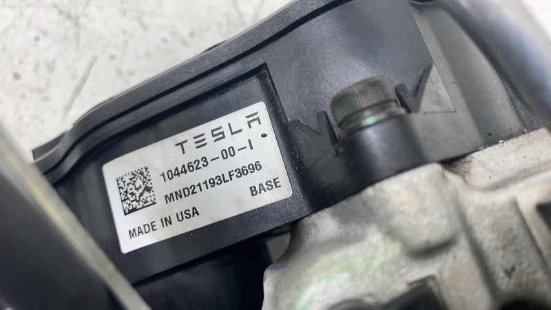 ⭕ 2020-2024 Tesla Model Y Rear Left Caliper w/ Brake Hose Line LH 1044