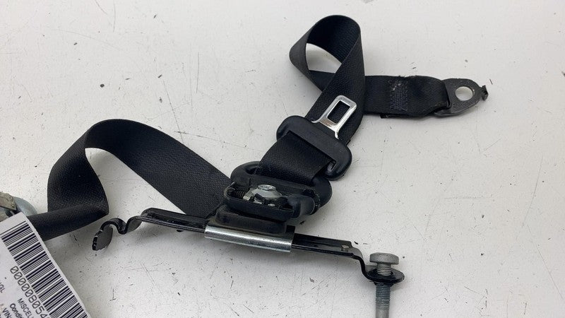 ⭕ 2011-2018 Jeep Wrangler Front Driver Side Seatbelt & Retractor Left 