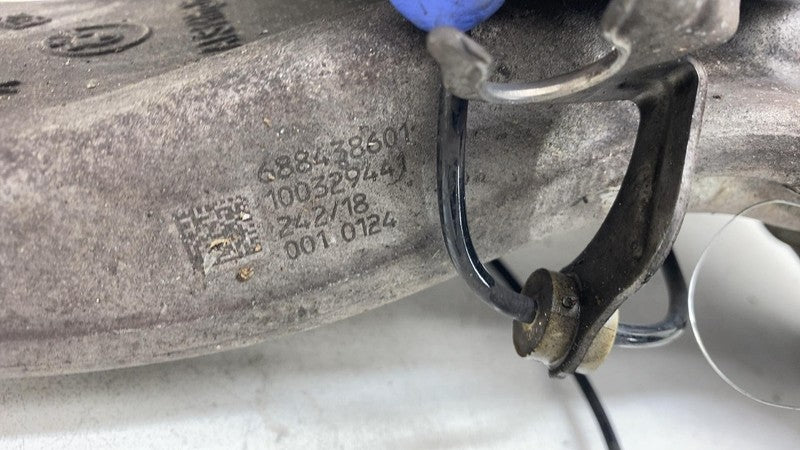 2018-2020 BMW 530e Front Right Spindle Knuckle w/ Upper & Lower Contro