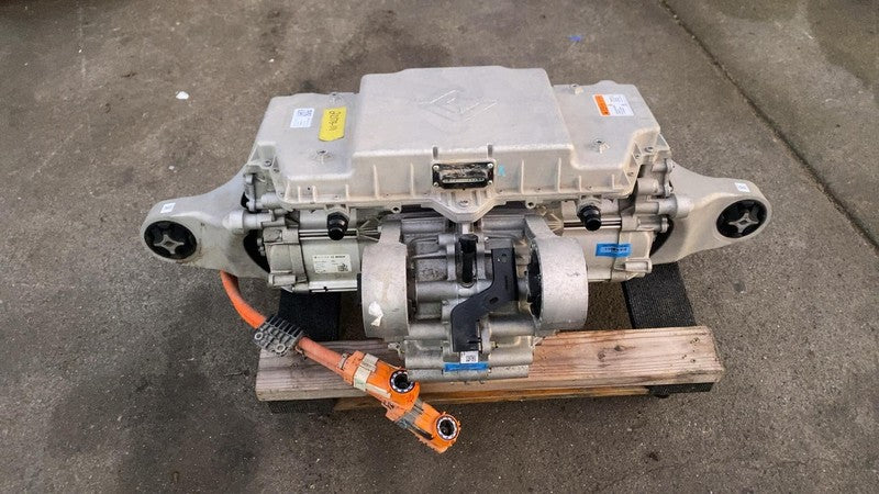 ⭕ 22-24 Rivian EDV 700 R1T R1S Engine Front Drive Unit Quad Motor PT00