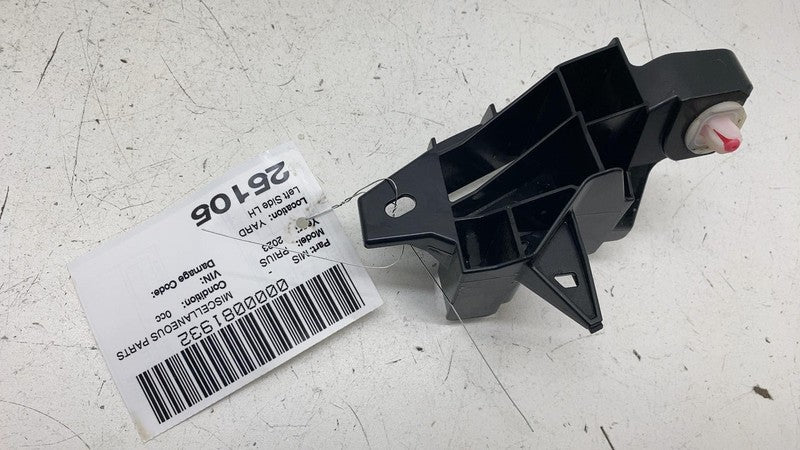 ⭕ 2023-2025 Toyota Prius Rear Left Taillight Lamp Retainer Bracket 525