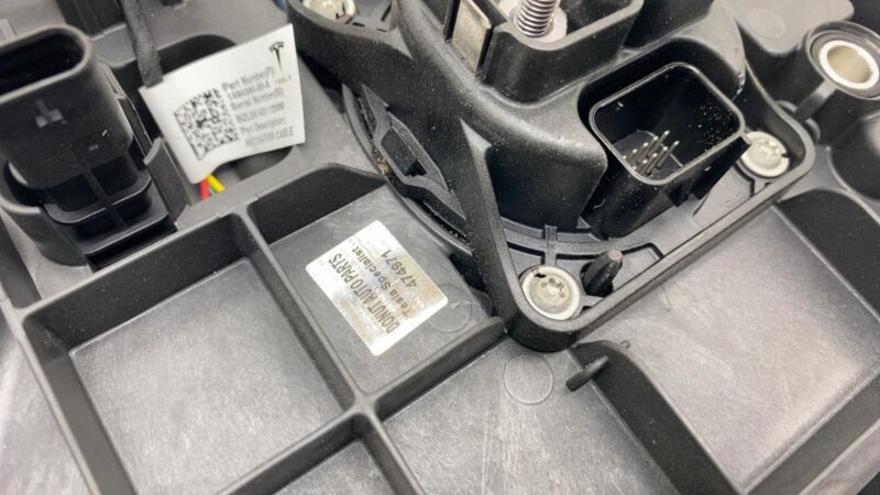 156750010A ⭕ 21-24 Model S X High Voltage HV Charge Port Inlet Charger Socket 1567500-10-A