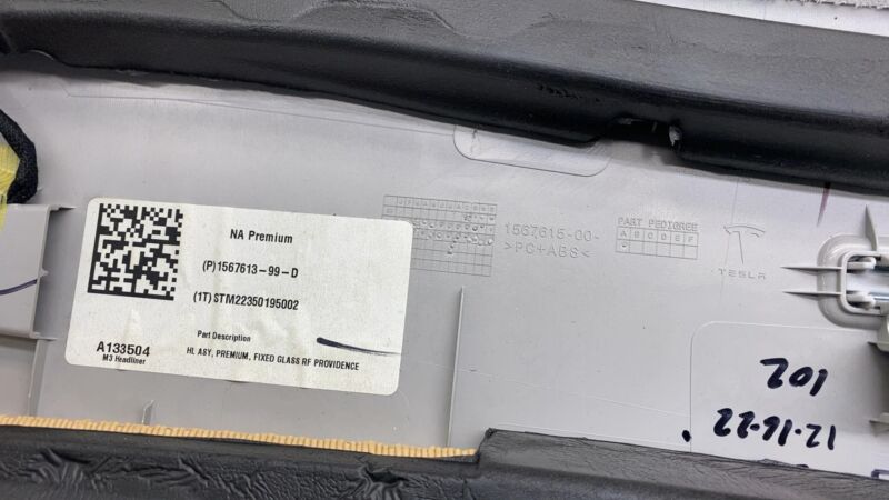 156761399D 2017-2023 Tesla Model 3 Panoramic Sunroof Ceiling Moon Roof Headliner Trim Assy