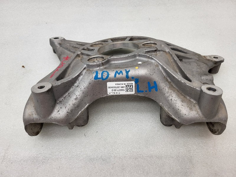 104437100D ⭕ 17-23 Model 3 M3 Front Driver Side Upper Strut Mount Bracket Left 1044371-00-D