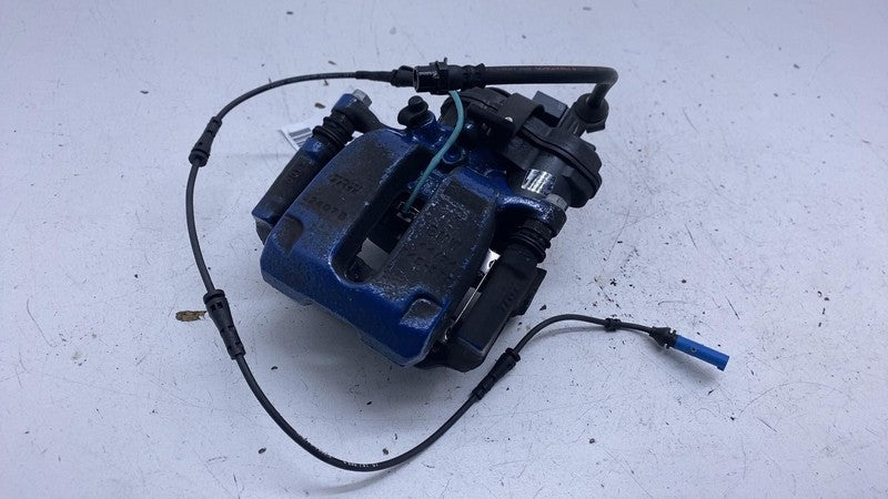 ⭕ 2017 BMW 540i Rear Passenger Caliper w/ Brake Hose Line Right RH Blu