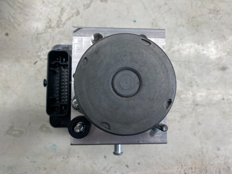 1044745 00 B ⭕ 17-23 Tesla Model 3 Y Anti-Lock Brake System ABS Pump Module Unit 1044745-00-B
