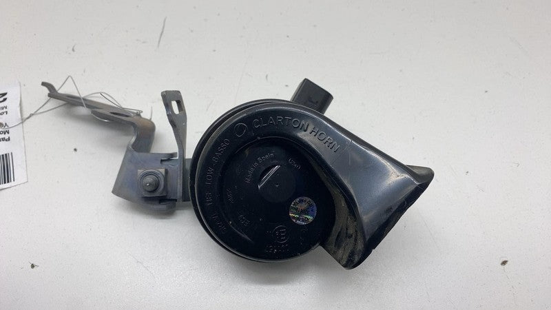 9Y0.951.186.C ⭕ 2019-2024 Porsche Cayenne Front Right Low Note Tone Signal Horn OEM 9Y0951221B