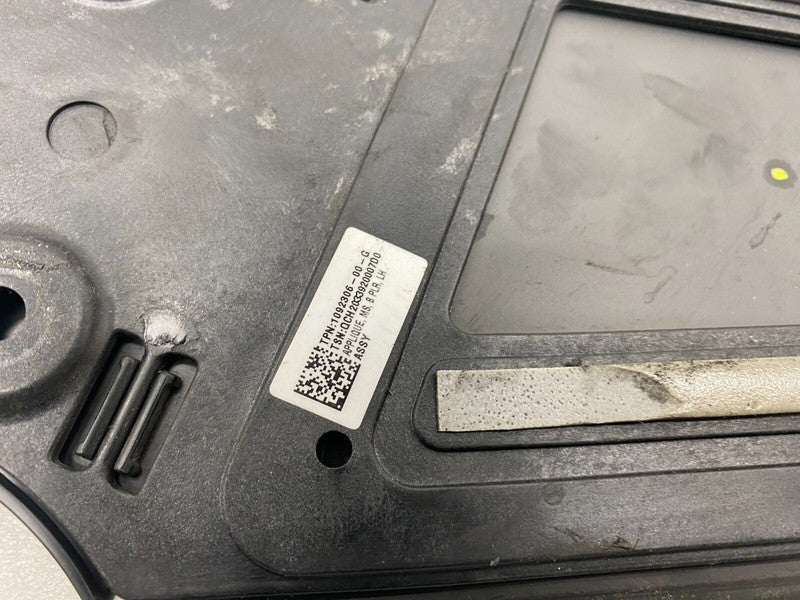 ⭕ 2016-2020 Tesla Model S Driver Side B-Pillar Applique Glass Left 109