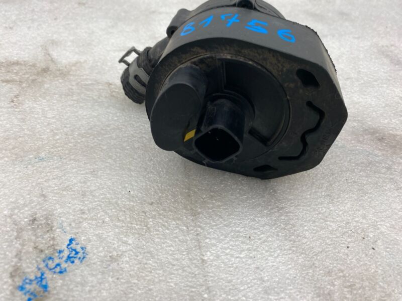 103534800G 2016-2020 Tesla Model S X Cooling System Auxiliary Water Coolant Pump FWD Assy