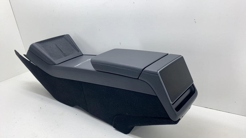 ⭕ 24-25 Model 3 Front Center Console Armrest & Storage Compartment 171