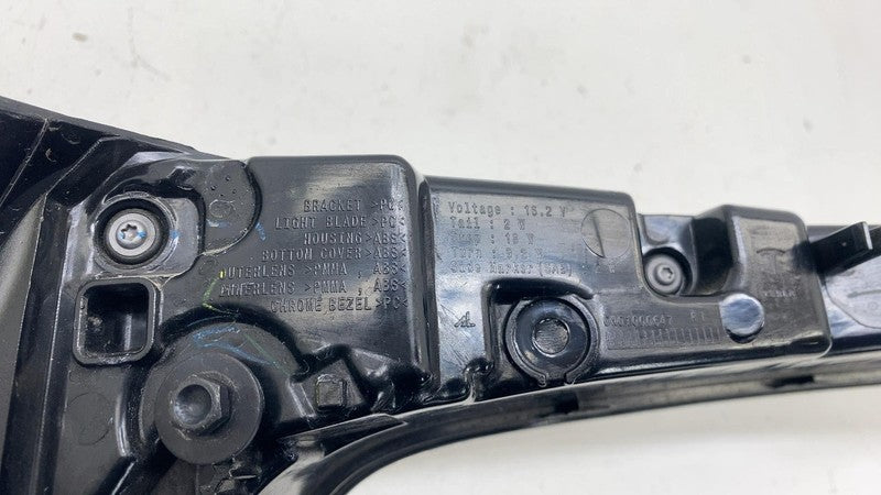 ⭕ 24-25 Model 3 Rear Passenger Taillight Quarter Tail Lamp Right RH 16