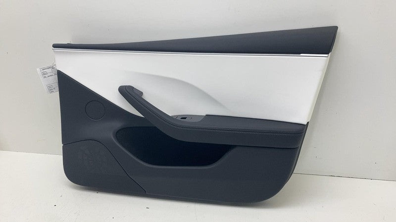 1776743-10-B ⭕ 24-25 Model 3 Front Passenger Highland Door Panel Trim Card Right 1776743-10-B