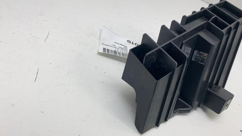 ⭕ 24-25 Tesla Cybertruck Front Rocker Step Trim Panel Bracket Right 18