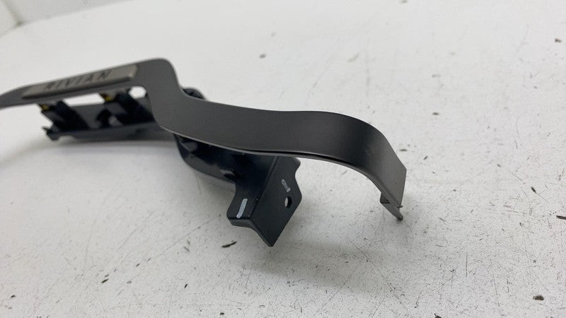 PT00044546-E ⭕ 2025 Rivian R1S Rear Driver Side 2nd Row Seat Upper Cushion Trim Garnish Left