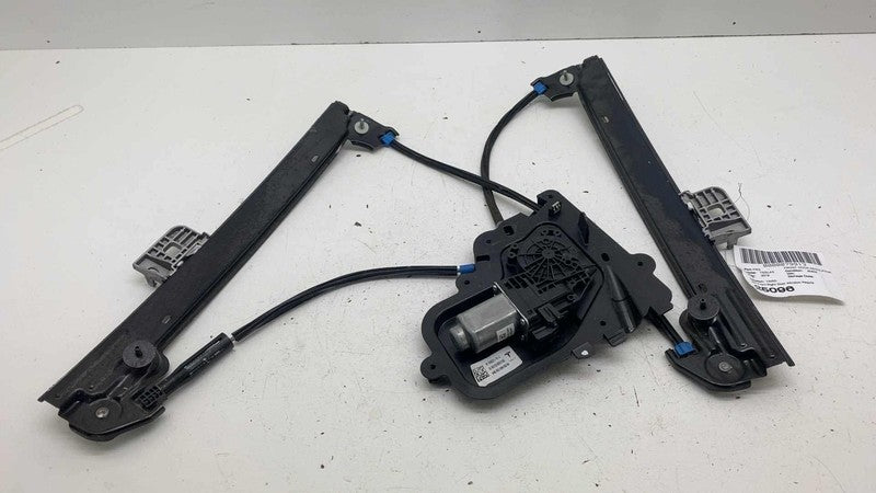 1096621-14-J ⭕ 2017-2023 Tesla Model 3 Front Right Door Window Regulator & Motor 1096621-14-J