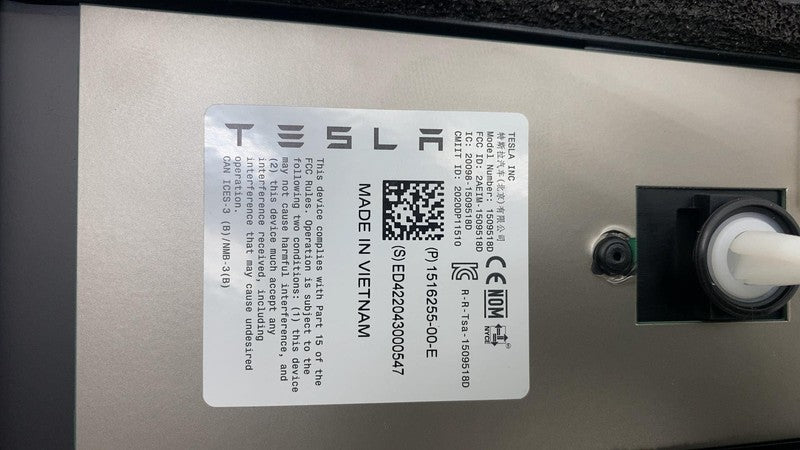 ⭕ 20-23 Model Y Left Exterior B-Pillar Applique Glass Trim LH AP3 1506