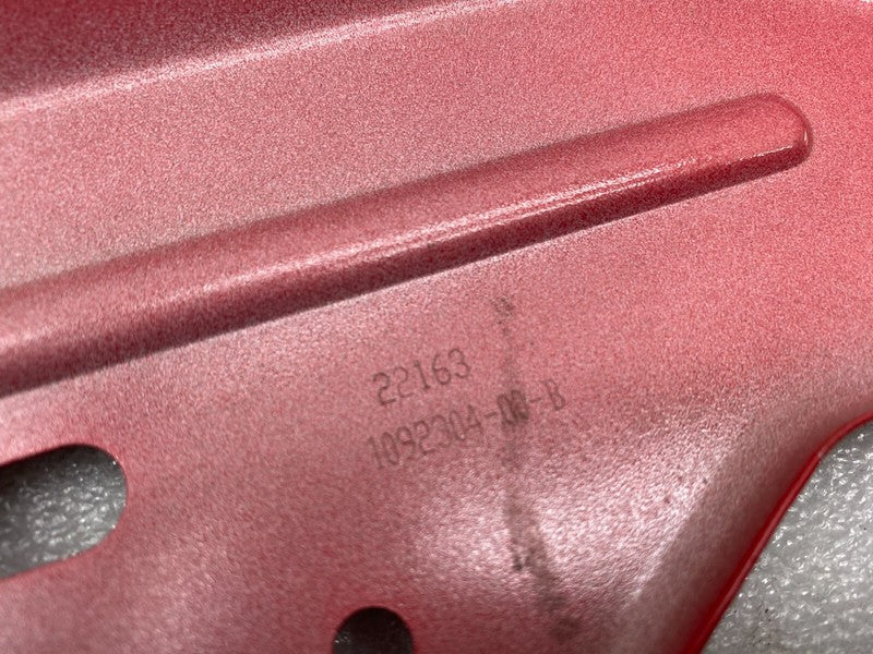 109230400B ⭕ 17-23 Model 3 Front Driver Side Fender Mount Support Bracket Left 1092304-00-B