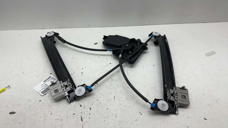 ⭕ 24-26 Model 3 Front Right Door Window Glass Regulator & Motor RH 192
