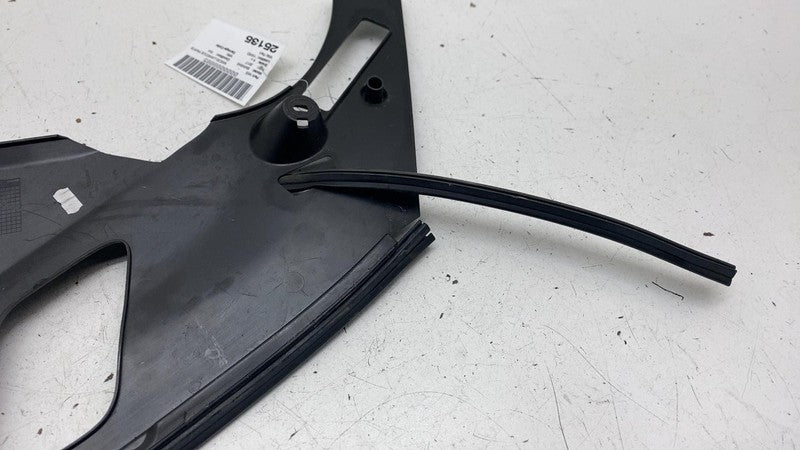 ⭕ 2017-2023 BMW 540i Front Right Upper Engine Bay Compartment Cover OE