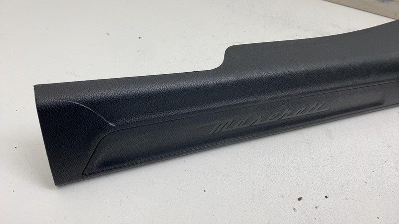 890370000 ⭕ 17-20 Maserati Levante Front Right Lower Door Sill Scuff Plate RH 890370000