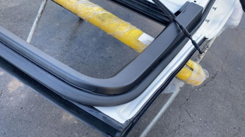 ⭕ 14-16 Mercedes-Benz E350 E-Class Rear Passenger Right Door Assembly White 149