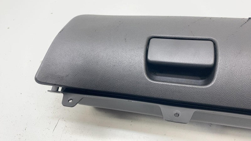 ⭕ 2025 Chevrolet Silverado 1500 Dash Right Upper Glove Box Compartment