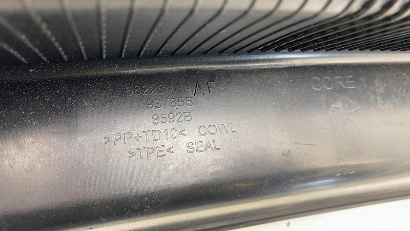 68228471 AF ⭕ 2017-2024 Chrysler Pacifica Front Windshield Cowl Grille Panel Trim 68228471AF