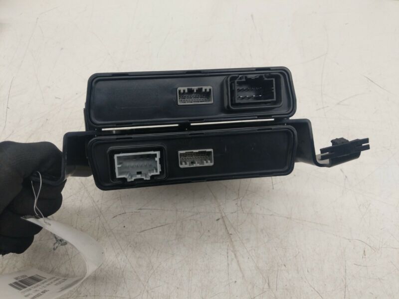 1007511-00-A ⭕2012-2020 Model S Power Trunk Liftgate & Park Brake Control Module 1007511-00-A
