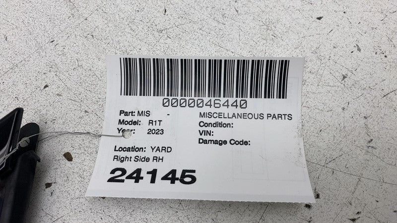 PT00009493G ⭕ 2023 Rivian R1T Passenger Side Door Corner Glass Right Assembly PT00009493-G