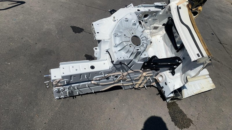 ⭕ 22-24 Mercedes EQS 450+ V297 Front Right Fender Rail Frame Horn Apro