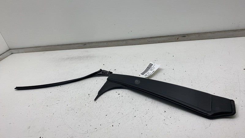 ⭕ 21-23 Model X Left B-Pillar Applique Trim Molding Camera & Seal 1614