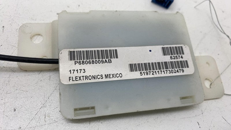 68068009AB ⭕ 11-17 Jeep Wrangler Remote & Radio Keyless Entry Antenna Amplifier 68068009AB