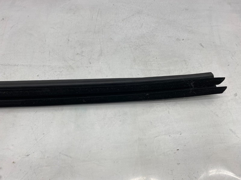 ⭕ 21-24 Model S Front Passenger Side Door Window Inner Belt Rubber Seal Right RH