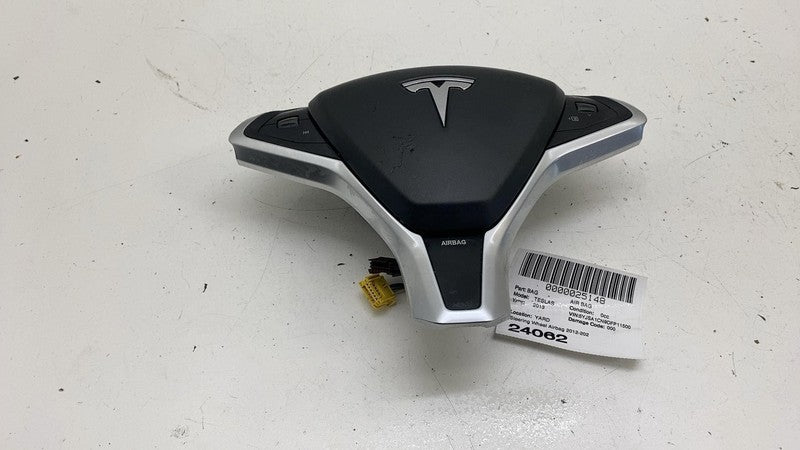 102338101A 12-15 Tesla Model S X Driver Steering Wheel Airbag Safety Restraint 1023381-01-A