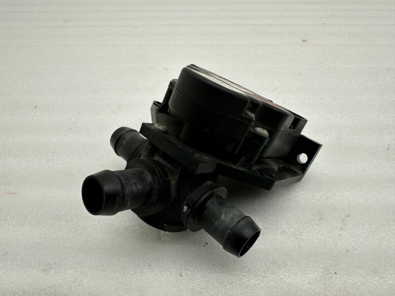 6007384 00 B 2012-2020 Tesla Model S MS Water Pump Cooling System Electric Motor Assembly OEM