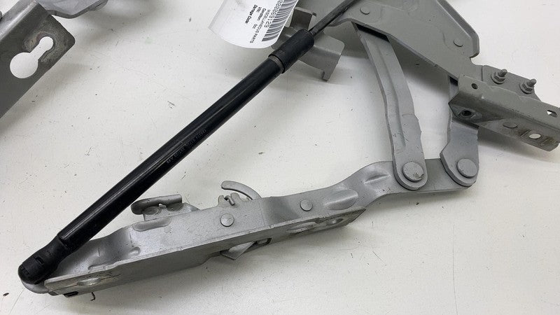 31688415 ⭕ 2021-2023 Polestar 2 PAIR Front Left & Right Hood Bonnet Hinge w/ Shock Strut