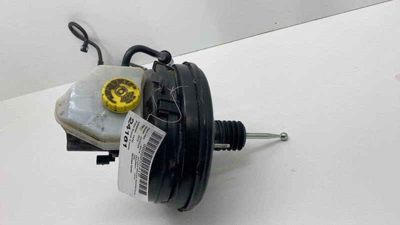 7P0612101B 2011-2018 Porsche Cayenne Power Brake Booster Master Cylinder w/ Reservoir OEM