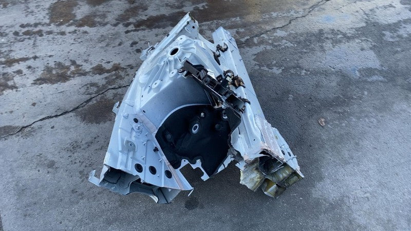 ⭕2018 2019 BMW 530e Front Driver Side Body Frame Horn Structural Cutou