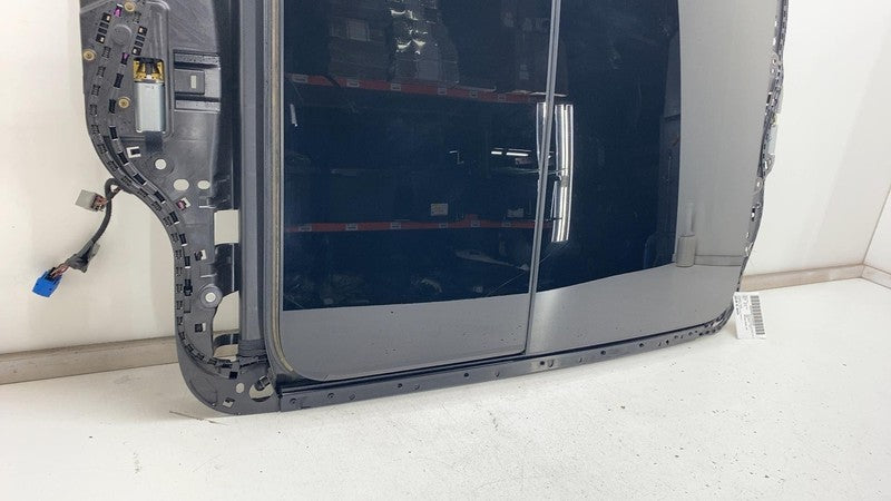 ⭕ 2017-2020 Maserati Levante Panoramic Sunroof Track Frame w/ Glass & 