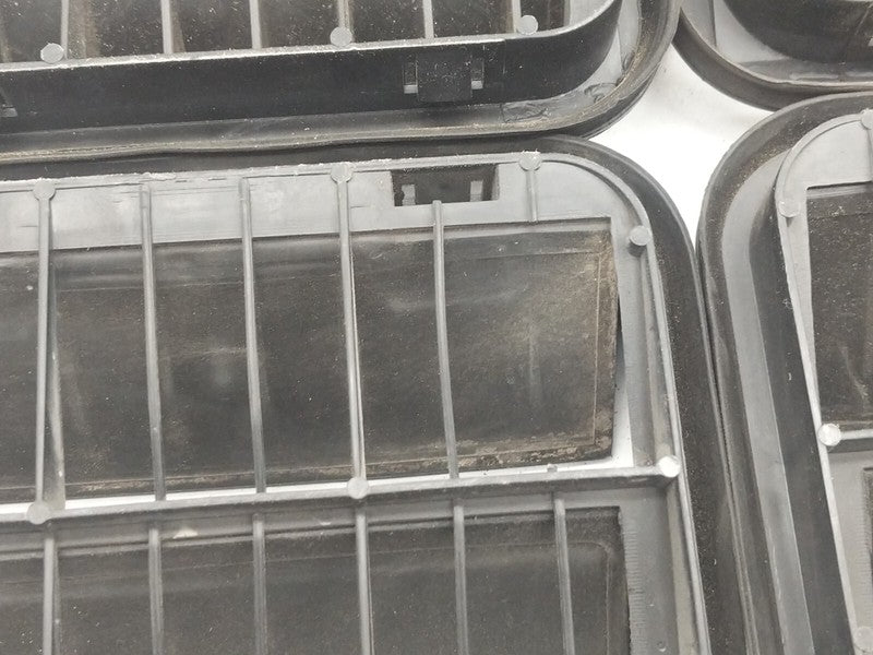 2F2A B280B62 AB ⭕ 12-20 Tesla Model S Rear Quarter Panel Rubber Flap Extractor Air Vent Grille