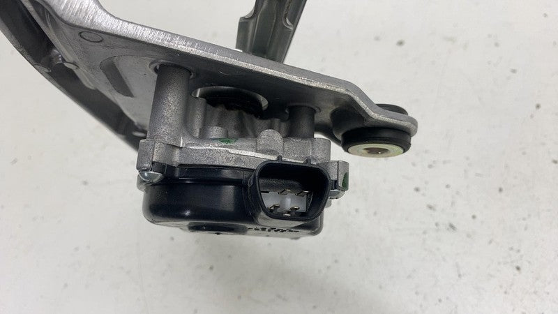 PT00002043-K ⭕22-24 R1T R1S Front Windshield Wiper Linkage Transmission w/ Motor PT00002043-K