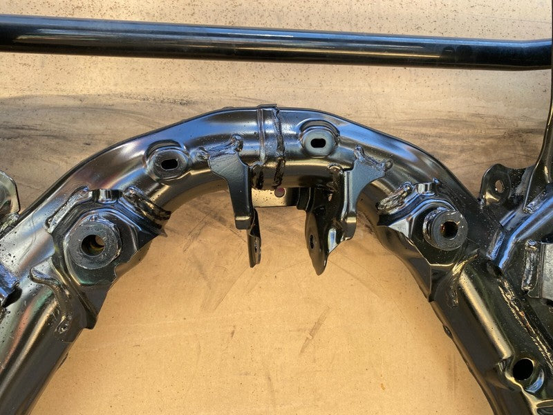 104453100B 20-23 Model Y Front Subframe Crossmember Cradle + Stabilizer Stabar 1044531-00-B