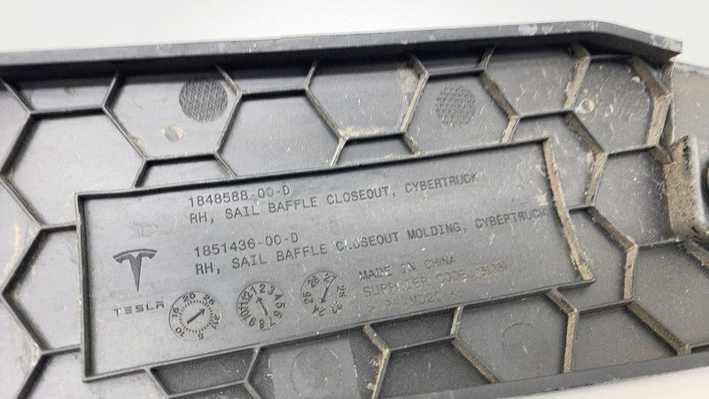 2024 Tesla Cybertruck Rear Passenger Baffle Closeout Sail Panel Moldin