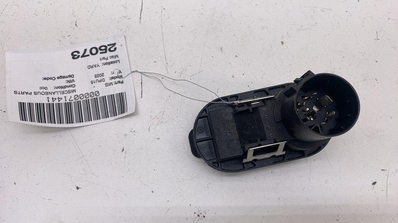 ⭕ 2025 Ram 1500 Pickup Rear Bumper Trailer Tow Socket Plug OEM 6447302