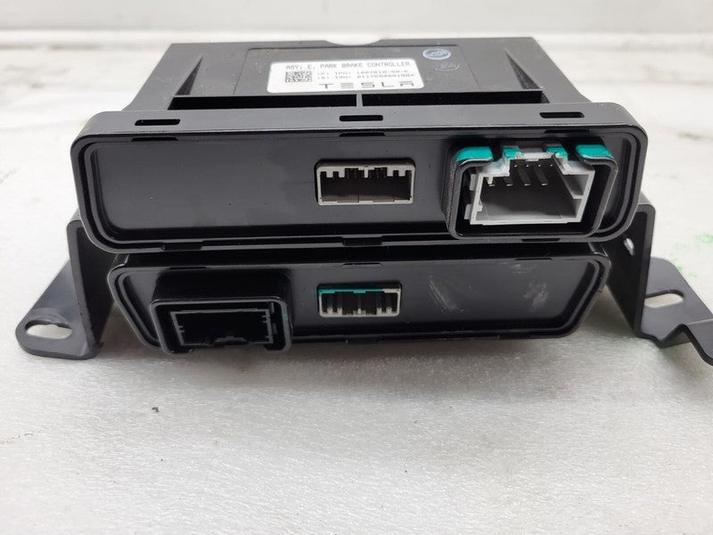 1007511 00 A ⭕2012-2020 Model S Power Trunk Liftgate & Park Brake Control Module 1007511-00-A