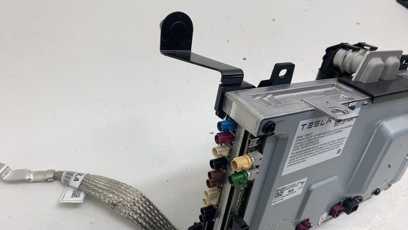 177500000L ⭕ 2020-2024 Tesla Model Y MY MCU Computer Media Control Module Unit 1775000-00-L