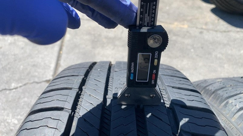 5RJ43TRMAB ⭕ 17-18 Chrysler Pacifica Wheel Rim Alloy 18" inch 18x7.5J w/ Tire x2 5RJ43TRMAB